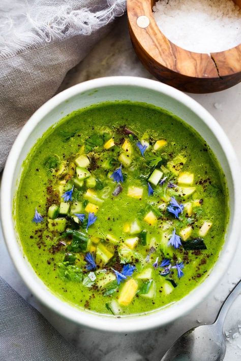 Here's a refreshing recipe for Green Gazpacho - a chilled raw soup, made with fresh garden ingredients that can be made in 15 minutes. A nourishing, refreshing and delicious summer treat! Green Gazpacho, Raw Soup, Soup Night, Cold Soup Recipes, Feasting At Home, Avocado Soup, Gazpacho Recipe, Cool As A Cucumber, Summer Soup