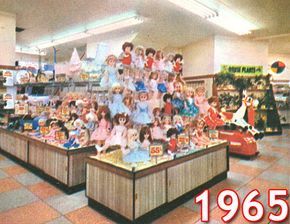 A new look Woolworth toy department with a spectacular display of dolls photographed in full colour. The shot shows the Gallowtree Gate branch in Leicester in 1965. #EasyNip Vintage Toys 1960s, 1960s Toys, The Toys, Vintage Memory, Christmas Past, Christmas Memory, Children's Toys, Childhood Toys, City Centre