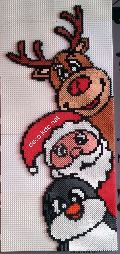 Hama Beads Christmas, Christmas Perler Beads, Beads Christmas, Easy Perler Beads Ideas, Lilo Et Stitch, Noel Diy, Pixel Art Grid, Hama Perler, Hama Beads Patterns