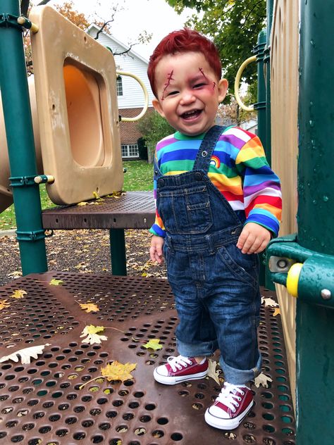 Toddler Saw Costume, Chucky Group Costume, Simple Chucky Makeup, Scary Toddler Halloween Costumes, Scary Toddler Costumes, Toddler Chucky Costume, Toddler Halloween Costumes For Boys, Chucky Doll Costume, Scary Chucky