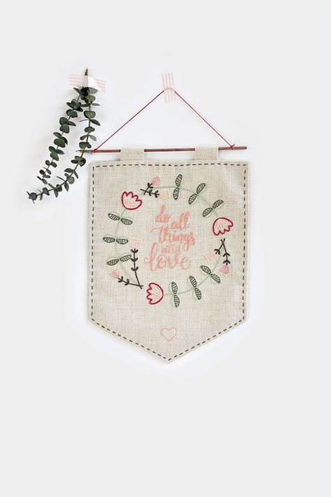 Valentines Day Craft Ideas, Valentines Day Craft, Valentines Embroidery Designs, Banner Shapes, Valentine Embroidery, Valentine Banner, Mollie Makes, Lazy Daisy Stitch, Valentine Crafts For Kids