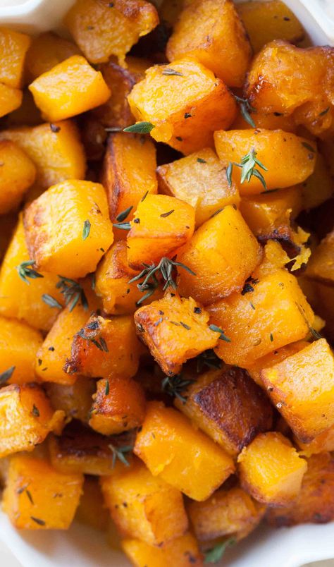 Butternut squash cubes, seared in browned butter, tossed with thyme. Easy Thanksgiving stovetop side! The browned butter brings out the most amazing flavor in the butternut squash. Butternut Squash Stovetop, Butter Squash Recipe, Thanksgiving Lunch, Butternut Squash Cubes, Thyme Recipes, Garden Remedies, Butternut Squash Recipes, Browned Butter, Roasted Butternut Squash