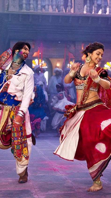 Ram Leela Wallpaper, Bollywood Dance Aesthetic, Gujarati Aesthetic, Bhansali Aesthetic, Navratri Video, Leela Movie, Dandiya Dress, Ram Leela, Meldi Ma Hd Photo