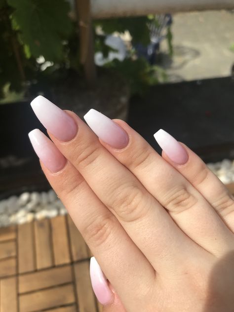 Summer Baby-boomer💗 -  a white baby boomer for summer with ballerina shape Chrome Nails Art, Nails Ideas Long, Ballerina Nails Designs, Fall Nails Art, Baby Boomers Nails, Pink Nails Ideas, Winter Nails Ideas, Red Nails Acrylic, Wine Red Nails