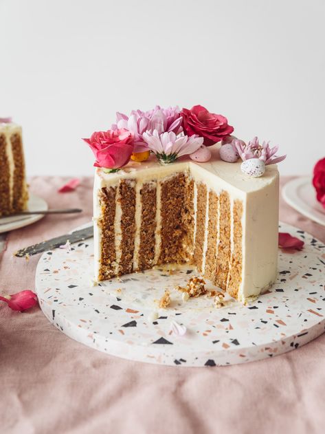 Vertical Layer Carrot Cake with vanilla Swiss Meringue Buttercream by Izy Hossack Carrot Cake Layer Cake, Vertical Cakes, Triple Layer Carrot Cake, Modern Carrot Cake Decoration, Three Layer Carrot Cake, Carrot Cake Swiss Roll, Layer Carrot Cake, Spring Flavors, Swiss Roll Cakes