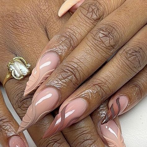 Ombré Nails With Design Almond, Textured Nails Design, Dip Nail With Design, Nails Inspo Stiletto, Gel X Stiletto Nails, Gel Nail Designs 2024, Almond Nails Fall Design, Bridgerton Nails Design, Thanksgiving Nails Almond Shape