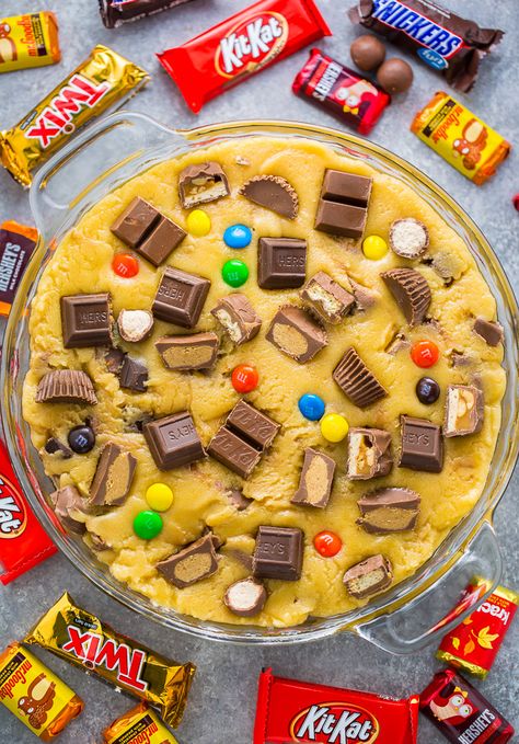 Halloween Candy Cake, Candy Cookie Cake, Mom Meals, Candy Bar Cookies, Miniature Candy, Leftover Candy, Baker By Nature, Leftover Halloween Candy, Basic Cookies