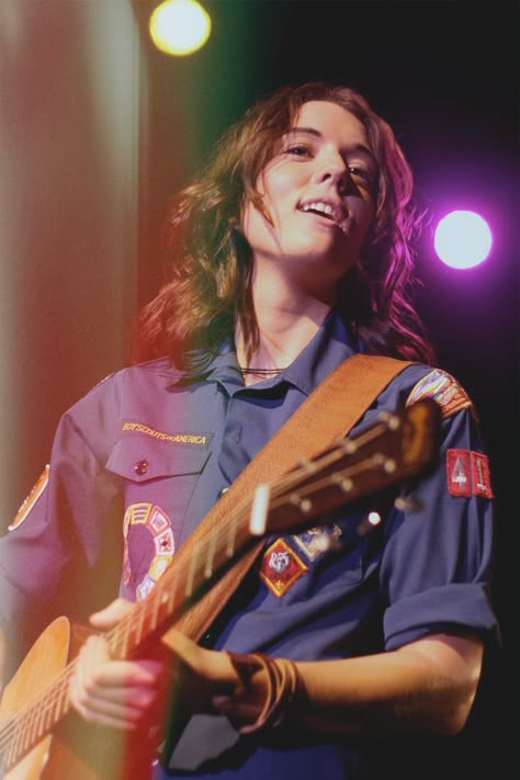 Brandi Carlile Wallpaper, Brandi Carlile Style, Brandi Carlile Aesthetic, Brandie Carlile, Dolly Costumes, Emily Armstrong, Brandi Carlile, Lesbian Fashion, Kathryn Hahn