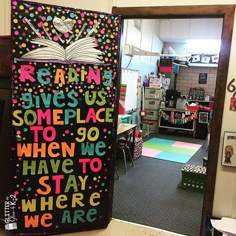 Fun door decorations for Right to Read Week! Glitter and confetti! Keywords: confetti, classroom decor, neon, right to read week, readings doors, classroom door, door, decorations #Regram via @glitterandglue4k2 Kids Door, Classroom Welcome, Bored Teachers, Diy Classroom Decorations, School Door Decorations, Teacher Doors, School Doors, Ela Classroom, Grammar School