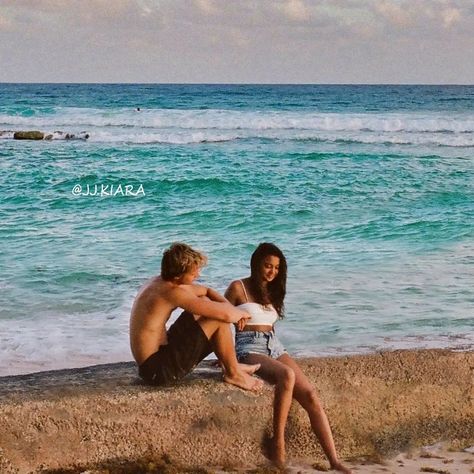 JIARA 🌊 OBX: JJ & KIARA on Instagram: “🌊 #jiara” Jiara Obx, Jj Kiara, Obx Jj, Kiara Carrera, Les Pogues, Stile Blair Waldorf, Outer Banks Style, Outer Banks Beach, Story Aesthetic