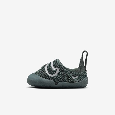 Nike Swoosh 1 Baby/Toddler Shoes Baby's First Step, Baby Nike, Baby Wishlist, Shoes Vintage, Nike Kids, Nike Swoosh, Kids Style, Toddler Shoes, Vintage Shoes