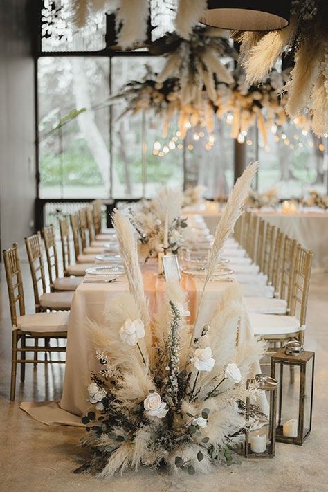 Pampas Wedding Theme, All White Rustic Wedding, Sage Pampas Wedding, Pampas Entry Table, Boho Chic Summer Wedding, Pampas And Roses Wedding, Wedding Decorations With Pampas, Eucalyptus And Pompous Wedding, White Boho Wedding Flowers