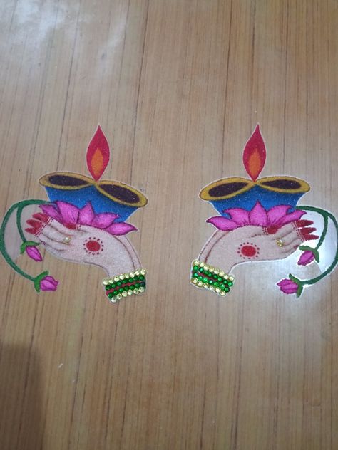 Jalaram Jayanti Rangoli, Chath Puja Rangoli, Rangoli Latest Designs Creative, Traditional Rangoli Designs Diwali, Laxmi Ji Rangoli, Laxmi Ji Rangoli Designs, Rectangle Rangoli Designs, Laxmipujan Rangoli, Unique Rangoli Designs Diwali Latest