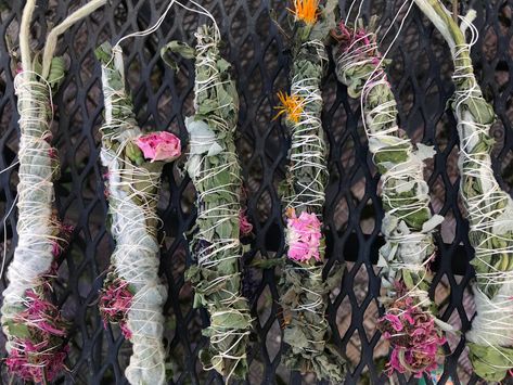 Herb Burning Bundles: A Novice DIY — Grace Nuth Herb Burning, Herb Bundles, Witch Crafts, Sacred Plant, Herbal Recipes, Fragrant Plant, Bee Balm, Butterfly Bush, Witchy Stuff