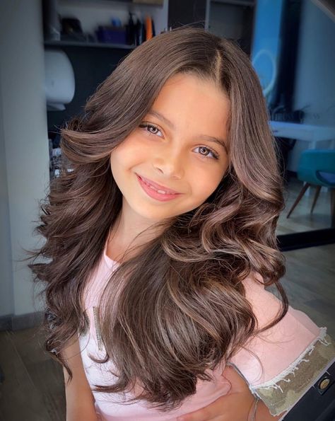 Haircut For Girls With Long Hair, Girls Long Layered Haircut, Girls Wavy Haircuts Kids, Haircuts For 12 Year Girl, Kids Long Haircut, Girls Layered Haircut, Cute Girls Haircuts, Girls Long Haircut Kids, Girls Medium Haircut Kids