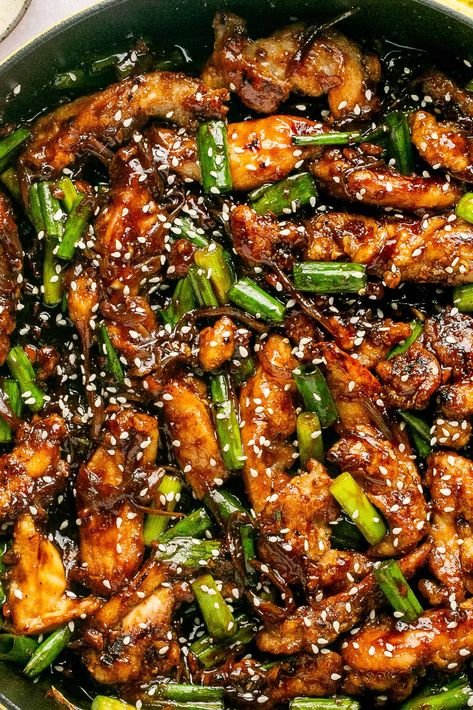 Mongolian Chicken | Every Last Bite Chinese Food Chicken Recipes, Mongolian Chicken Slow Cooker, Mongolian Chicken Recipes, Mongolian Ground Chicken, Mongolian Dishes, Wok Chicken Recipes, Mongolian Chicken Stir Fry, Chicken Mongolian Recipe, Asian Inspired Chicken Recipes