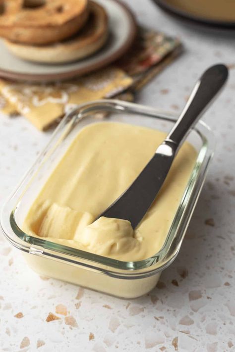 Oil Free Vegan Butter, Veganaise Recipe, Spreadable Butter Recipe, Vegan Butter Recipe, Esselstyn Diet, Vegan Butter Substitute, Vegan Sauce Recipes, Soft Foods Diet, Vegan Breads