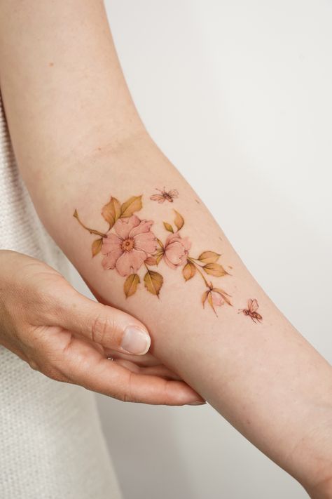 Muted Color Floral Tattoo, Wild Rose Tattoo Color, Briar Rose Tattoo Flowers, Wild Rose Tattoo Design, Climbing Rose Tattoo, Vintage Flowers Tattoo, Tea Rose Tattoo, Prairie Rose Tattoo, Hawthorne Tattoo