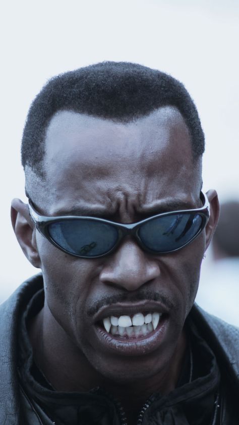 Blade (Cosplay) | by The Arklight Blade Movie Aesthetic, Blade Vampire Hunter, Blade Comic, Blade Wesley Snipes, Black Vampires, Blade 1998, Blade Wallpaper, Blade Film, Blade Cosplay