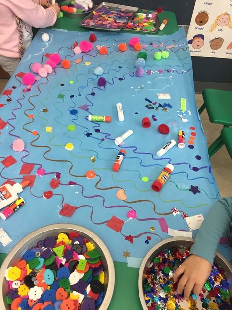 House Art Preschool, Vpk Activities, Beginning Of The Year Activities, Process Art Preschool, Group Art Projects, Rainbow Activities, Color Lessons, Preschool Colors, Preschool Fine Motor