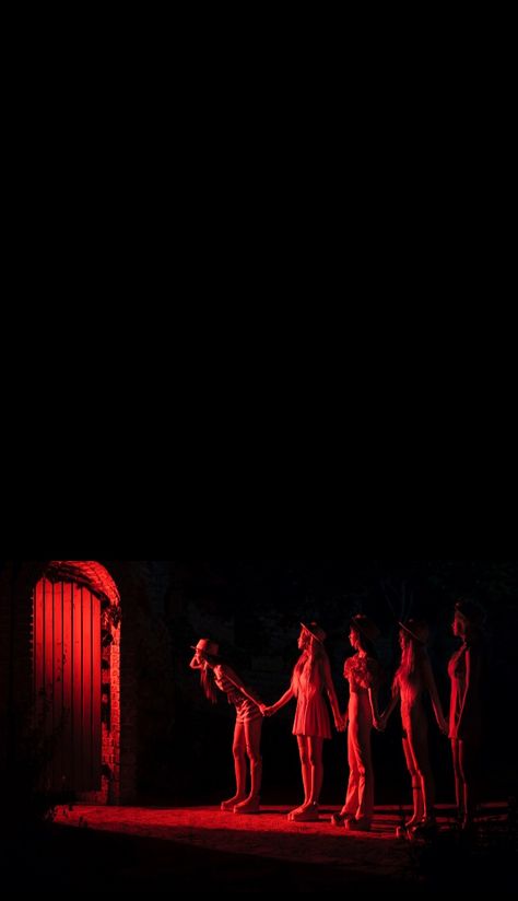 Red Velvet Dark Concept, Red Velvet Creepy, Red Velvet Iphone Wallpaper, Red Velvet Aesthetic Wallpaper, Red Kpop Wallpaper, Red Lock Screen, Lock Screen Aesthetic, Rv Wallpaper, Red Velvet Wallpaper