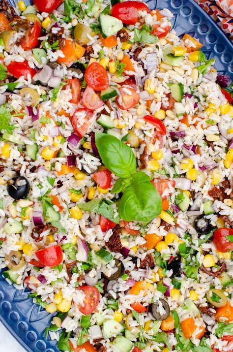 Rice Salad Recipes Cold, Italian Rice Salad, Rice Salad Cold, Salad Recipes Easy, Homemade Olive Oil, Flavoured Rice, Salad Chopped, Rice Salads, Rice Salad Recipes