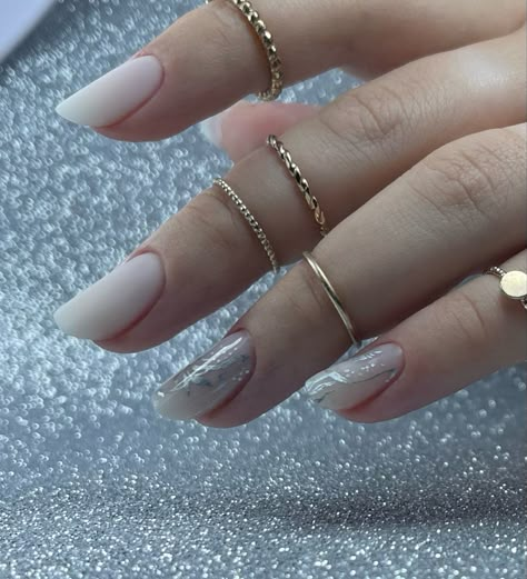 Slim Nails Design, Slim Nails, Korean Manicure, Subtle Nails, Blush Nails, Bride Nails, Elegant Nails, Girly Pictures, Milky White