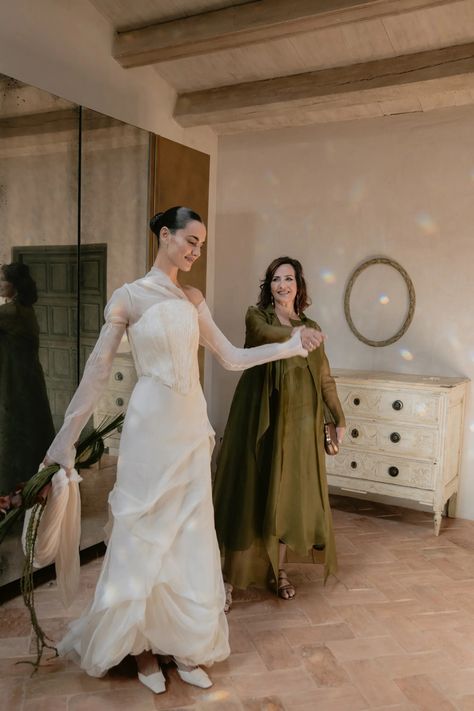 Model Blanca Padilla’s Wedding at a Menorcan Farmhouse Had Guests Dancing Under a Full Moon | Vogue Spanish Wedding Dress, Spanish Bride, Dance Floor Lighting, Mini Wedding Dresses, Spanish Wedding, Morning Wedding, Menorca, Wedding Mood, Bride Wear