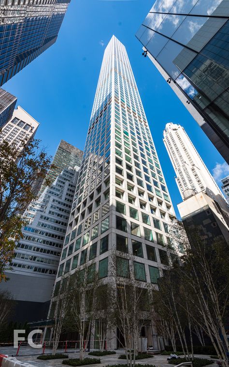 See 432 Park Avenue's gleaming entrance plaza and 'retail cube' - Curbed NYclockmenumore-arrow : Construction is wrapping up and the nearly 1,400-foot tall tower is ready to welcome residents 432 Park Avenue Nyc, Entrance Plaza, Park Avenue Nyc, 432 Park Avenue, New York City Buildings, City Streets Photography, New York Buildings, New York Architecture, New York Beauty