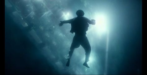 Falling in water... Life Of Pi 2012, Ocean Projects, Beautiful Cinematography, Ang Lee, Life Of Pi, 2012 Movie, Best Cinematography, In And Out Movie, City Of Angels