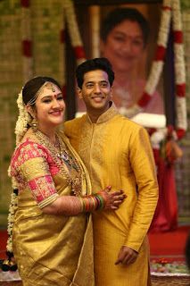 Sridevi Vijaykumar Baby Shower Gallery - Gethu Cinema Matanari Shoot, Baby Shower Hairstyles Indian, Gold Kanjeevaram Saree, Sridevi Vijaykumar, Ambani House, Function Photos, Mom Daughter Matching Dresses, South Indian Wedding Hairstyles, South Indian Silk Saree