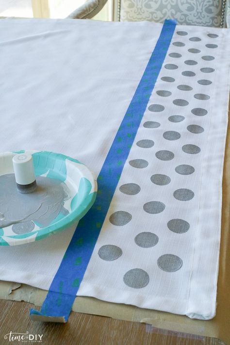 EASY DIY Polka Dot Curtains... so dang cute! via TimeToDIY.com Polka Dot Curtains, Diy For The Home, Baby 2, Motivate Me, Drop Cloth, Color Combo, Home Decorating Ideas, 2 Bedroom, 1st Grade