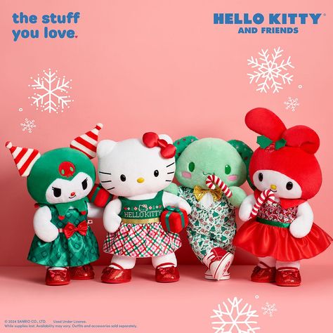 Celebrate the season with Sanrio exclusives! You’ll only find these festive new editions of Hello Kitty, Cinnamoroll, Kuromi and My Melody at Build-A-Bear this season. Now available online and in stores! #buildabearworkshop #buildabearworkshopaus #sanrio #sanriocharacters #hellokitty #cinnamoroll #kuromi #MyMelody Christmas Build A Bear, Sanrio Build A Bear, Build A Bear Ideas, Hello Kitty Build A Bear, Kuromi Christmas, Christmas Sanrio, Aesthetic Plush, My Melody Cute, Sanrio Christmas