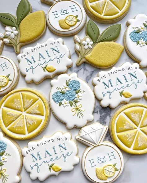 Wedding Lemon, Spring Wedding Outfit, Lemon Themed Bridal Shower, Bridal Shower Inspo, Wedding Shower Themes, Bridal Shower Planning, Lemonade Party, Bridal Shower Cookies, Main Squeeze