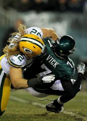 well deserved. Clay Mathews, Mike Vick, Packers Baby, Go Packers, Clay Matthews, Michael Vick, Green Bay Packers Fans, Green Bay Packers Football, Packers Football