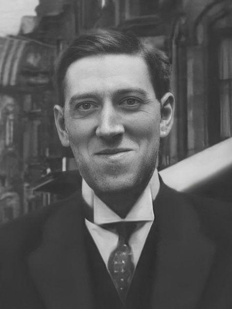 H P Lovecraft, A Man, White, Black