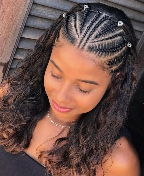 Half Up Braided Hairstyles Curly Hair, Braided Hairstyles Top Of Head, Creative Cornrows Design, Side Braid Hairstyles For Black Women, Front Cornrows Hairstyles Natural Hair, Braids Half Up Half Down Curly Hair, Braids Front Of Head, Beach Braid Hairstyles, Braids On Top Of Head