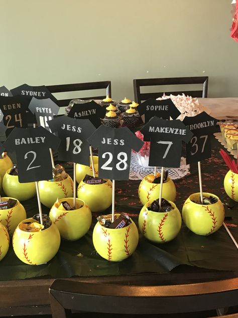 Softball team gifts Halloween Treats For Softball Team, End Of Year Softball Party, End Of Softball Season Gifts, End Of The Season Softball Gifts, Softball Graduation Gift Ideas, Softball Themed Party, End Of The Year Softball Gifts, Coach Gift Ideas Softball, Softball Flower Arrangements