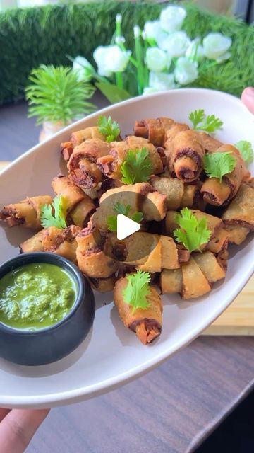 Paneer Samosa, Samosa Recipe, Mumbai Food, Pot Luck, Samosa, Tag Your Friends, Story Highlights, Our Story, Quick Recipes