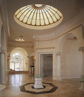 Fascinated with interior stained glass domes Ceiling Medallions Diy, 1920s England, Classic House Interior, Classic Entrance, Stained Glass Dome, Villa Classic, Dark Academia Interior, Lime Trees, Roof Dome