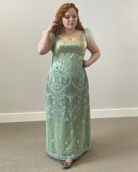 John Glaser | Penelope’s green dress for her scene in the garden - filmed on the hottest day of the year! ☀️ Costume Design by @johnglasercostume… | Instagram Broadway Dress, Corpse Bride Costume, Regency Era Fashion, Bride Costume, Regency Dress, Costume Drama, Dress Aesthetic, Formal Style, Historical Fashion