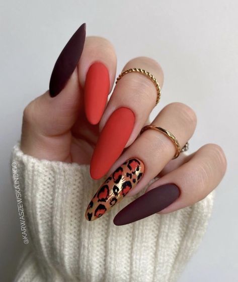 #fall #autumn #style #nails #nailart #photography #diy #design #decor #art #artist #artwork NINEFROGS #1 Bordo Nails Design, Bordo Nails, Red Nails For Fall, Vampire Nails, Nails For Fall, Cozy Wardrobe, Long Red Nails, Stilleto Nails Designs, Red Nail Art Designs