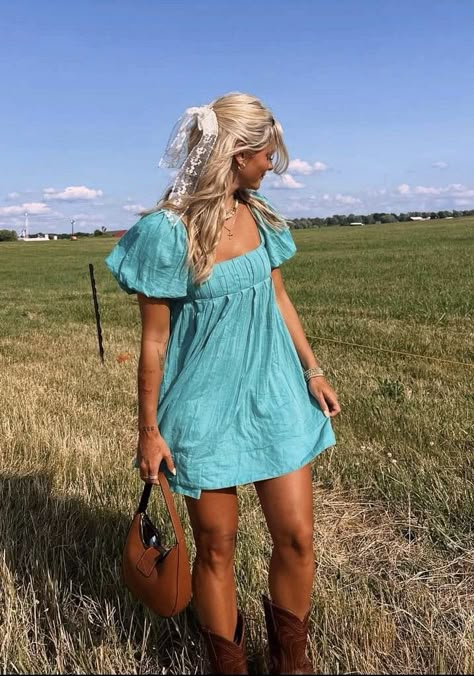 Blue Country Outfits, Nashville Fits Summer, Hippy Country Outfit, Coastal Cowgirl Dress Outfit, What To Wear To Noah Kahan Concert, Cute Country Concert Outfits Fall, Barn Dance Outfit Sorority, Zach Bryan Concert Fits, Southern Aesthetic Outfits