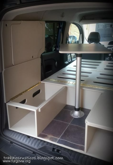 Renault Kangoo Camper 2011 Renault Kangoo Camper, Camper Furniture, Berlingo Camper, Transit Connect Camper, Van Conversion Layout, Kangoo Camper, Minivan Camper Conversion, Defender Camper, Mercedes Camper