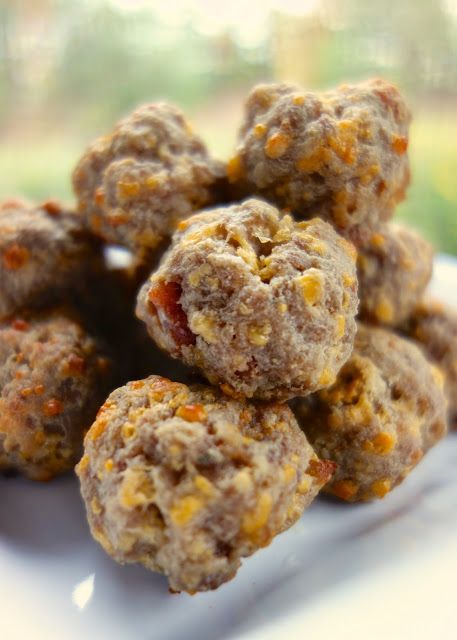 Bacon Cheeseburger Bites {Football Friday} | Plain Chicken Bacon Cheeseburger Bites, Cheeseburger Bites, Football Friday, Friday Food, Party Bites, Plain Chicken, Tailgate Food, Bacon Cheeseburger, Quick And Easy Recipes