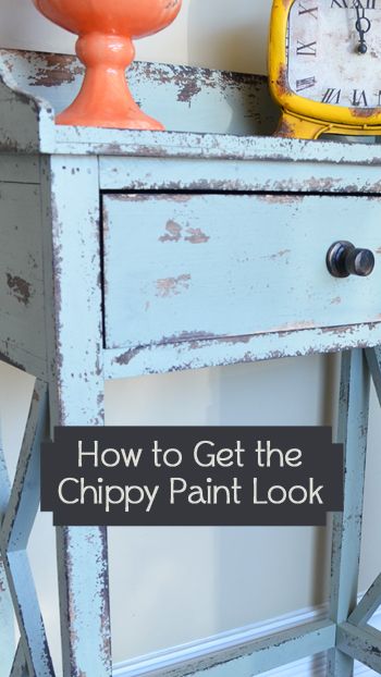 There are many different ways people are using to achieve the chippy paint look. View the slideshow below to read more: Chippy Paint, Diy Holz, Distressed Furniture, Old Furniture, Paint Furniture, Redo Furniture, Annie Sloan, Repurposed Furniture, Shabby Chic Furniture