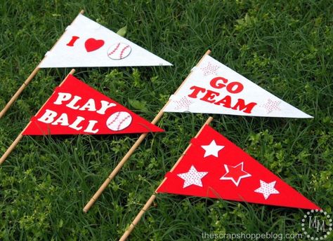 DIY Baseball Pennants | The kids can show their team spirit with this great craft! Sports Day Decoration, Sports Pennants, Diy Pennant, Realistic Paper Flowers, Diy Pennant Banner, Kids Sports Crafts, Baseball Pennants, Sports Crafts, Sports Party Decorations