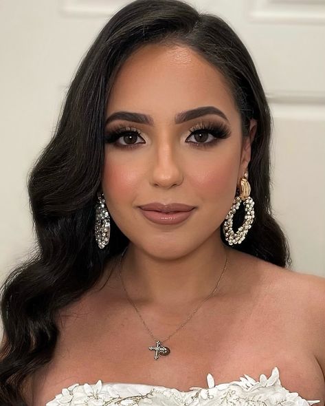 The ✨VGLAM✨ VERO SOLIMAN’s Signature Look 🫶🏼Perfect for all the special days leading up to your wedding. Just like Lamberta, get ready to shine at your engagement party with a stunning, flawless look. 🥂 💄: @benefitcosmetics brow pencil 4.5 @charlottetilbury AFF foundation @charlottetilbury AFF setting powders @graftobianmakeup contour and highlight warm cream palette @rarebeauty liquid blush @doseofcolors friendcation eyeshadow palette + nude mood lipstick Latina Bridal Makeup, Glam Bride Makeup, Setting Powders, Cream Palette, Contour And Highlight, Glam Bride, Liquid Blush, Brow Pencil, Bridesmaid Makeup