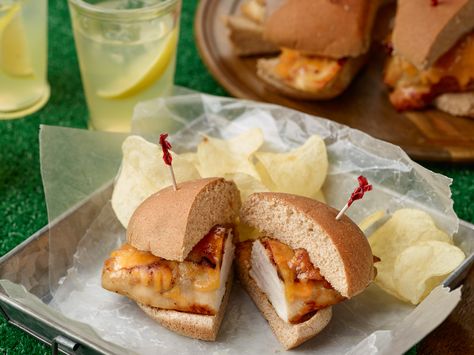 Ranch Chicken Sandwiches Recipe : Ree Drummond : Food Network - FoodNetwork.com Ranch Chicken Sandwiches, Ree Drummond Ranch, The Pioneer Woman Recipes, Ree Drummond Recipes, Pioneer Woman Ree Drummond, Chicken Sandwich Recipes, Chicken Sandwiches, Egg Sandwiches, Pioneer Woman Recipes