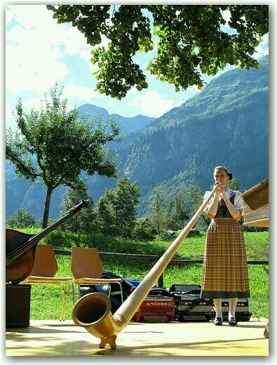 ♡♡♡ Swiss Traditions, Switzerland Scenery, Train In Europe, Vevey Switzerland, Nice Landscape, Alps Switzerland, Bavarian Alps, Culture Aesthetic, Alpine Chalet